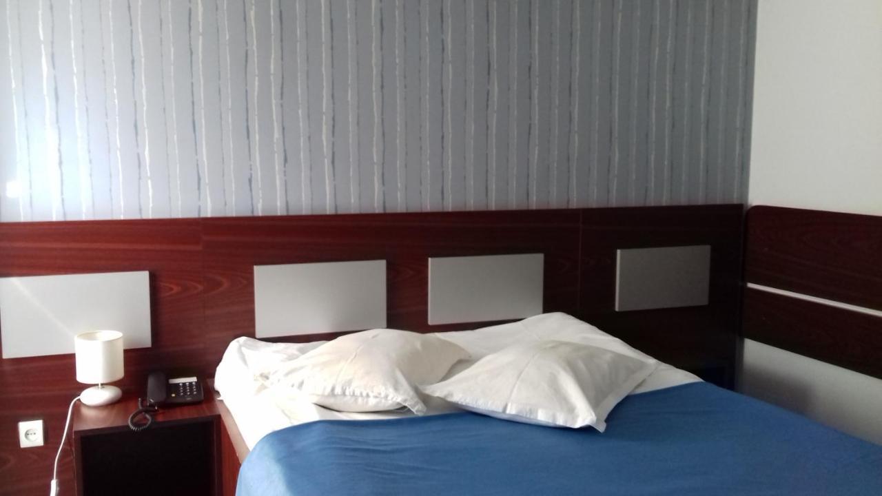 Hotel Valahia Targoviste Exteriör bild